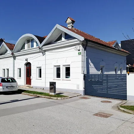 Apartment Charming Mila In Privat House With Free Parking *