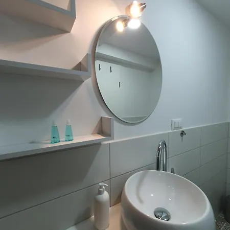 Charming Mila In Privat House With Free Parking Apartma *