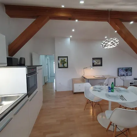Apartmán Charming Mila In Privat House With Free Parking