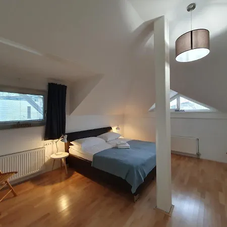 Charming Mila In Privat House With Free Parking Apartmán *